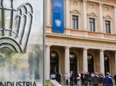 Cambio al vertice di Confindustria Reggio: termina il mandato di Anceschi Cambio al vertice di Confindustria Reggio: termina il mandato di Anceschi