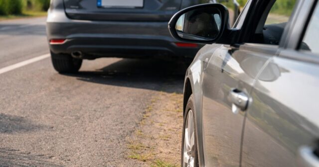 Denunciato un automobilista per aggressione dopo un sorpasso a Novellara Denunciato un automobilista per aggressione dopo un sorpasso a Novellara