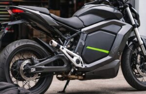 Furto di moto elettrica da 12.000 euro: due denunciati a Casalgrande Furto di moto elettrica da 12.000 euro: due denunciati a Casalgrande