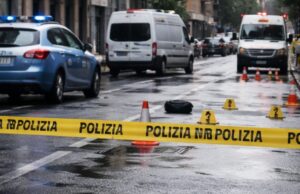 Quattro persone denunciate per rissa nella zona della stazione di Reggio Quattro persone denunciate per rissa nella zona della stazione di Reggio