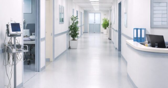 Arrestato a Reggio Emilia un uomo per maltrattamenti verso l'ex compagna e la figlia Arrestato a Reggio Emilia un uomo per maltrattamenti verso l'ex compagna e la figlia