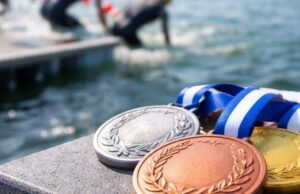 Gregorio Paltrinieri conquista il bronzo nella 5 km agli Europei di nuoto di Parigi Gregorio Paltrinieri conquista il bronzo nella 5 km agli Europei di nuoto di Parigi
