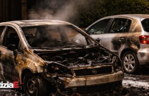 Incendio notturno a Reggio Emilia: distrutta una Fiat Punto e danneggiata un’altra Incendio notturno a Reggio Emilia: distrutta una Fiat Punto e danneggiata un'altra