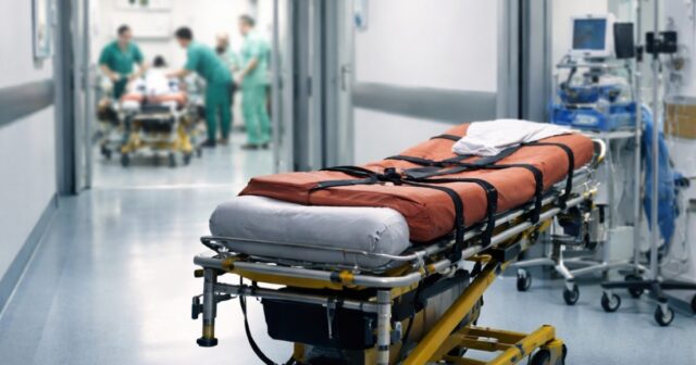 Incidente sul lavoro a Ventasso: operaio ferito dopo una caduta di 50 metri